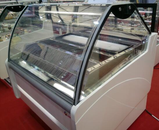蛋糕展示柜幾種鮮為人知的保養訣竅